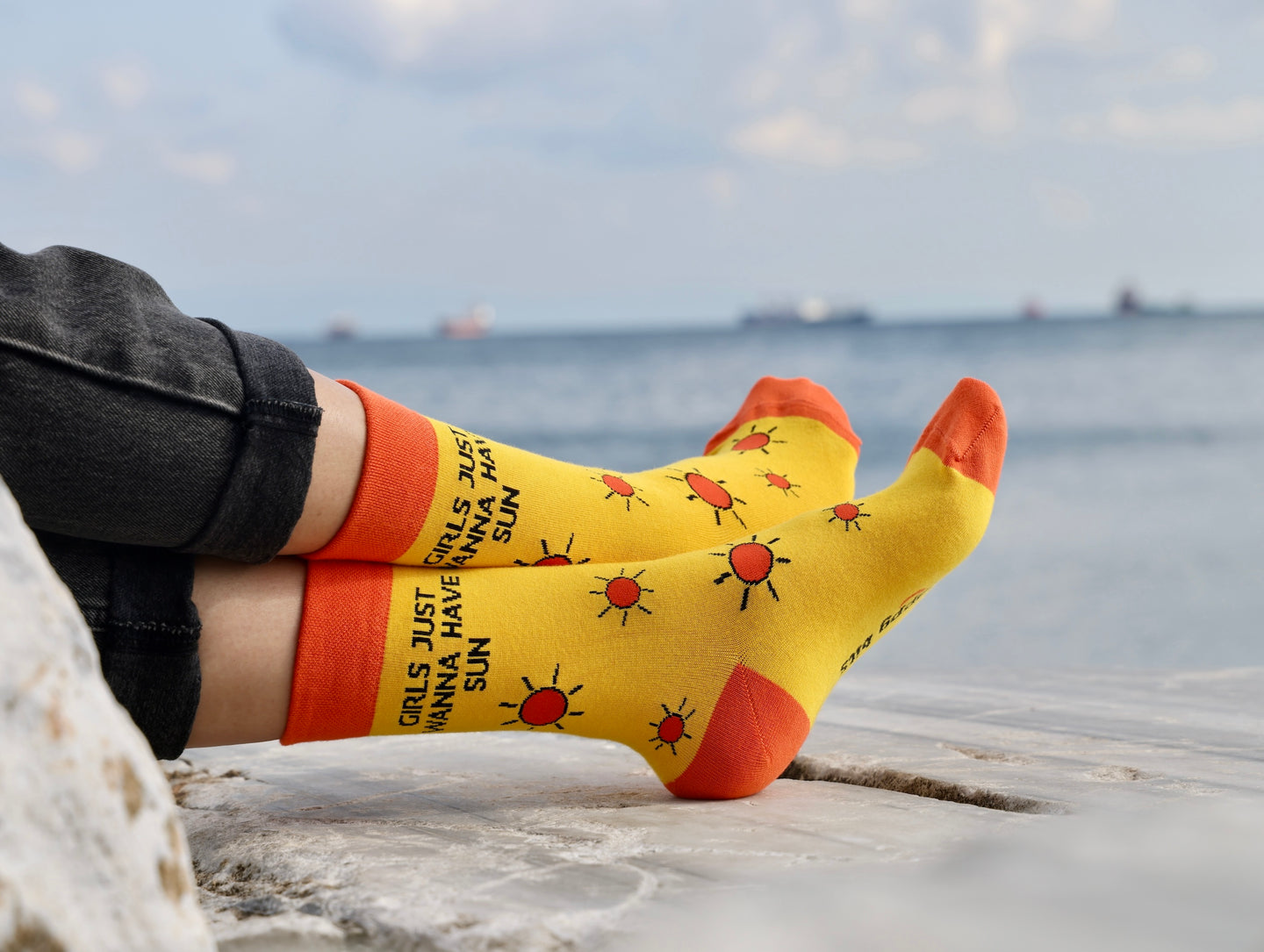 Girls Just Wanna Have Sun - Ladies bamboo socks